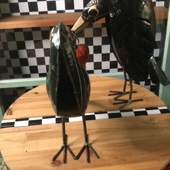 Pottery Barn Recycled Handmade Iron Crows With Pumpkin - Set Of 2 🎃 - Picture 11 of 17